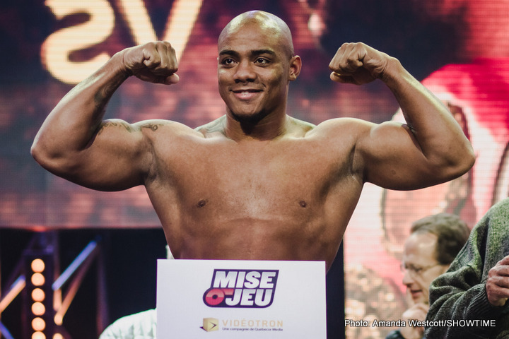 1-Weigh in-0015 (Oscar Rivas)