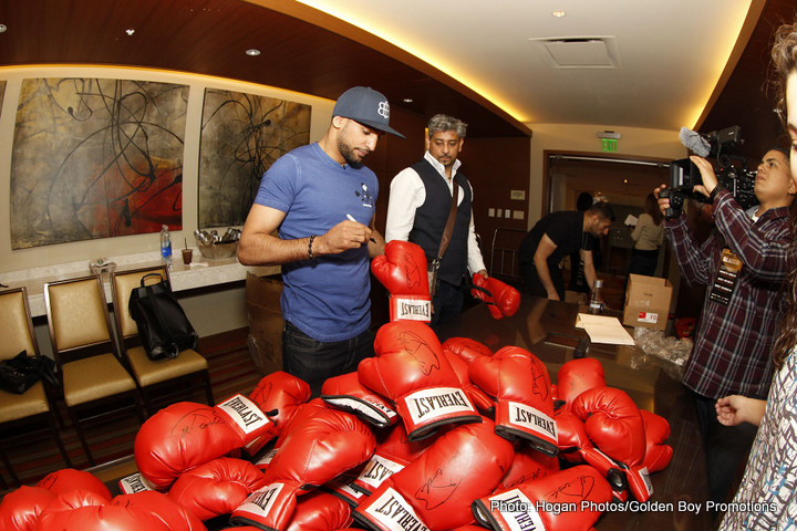 Image: Hunter doubts Khan will ever see 147 again