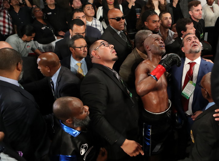 Image: Joe Smith, Jr. defeats Bernard Hopkins in the "final 1"