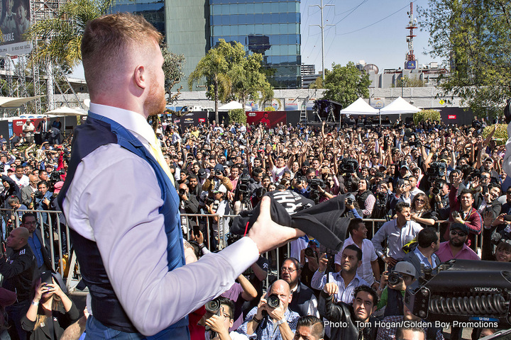 Image: Chavez Jr. towers over Canelo at Mexico City press tour