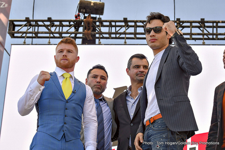 Image: Chavez Jr. towers over Canelo at Mexico City press tour