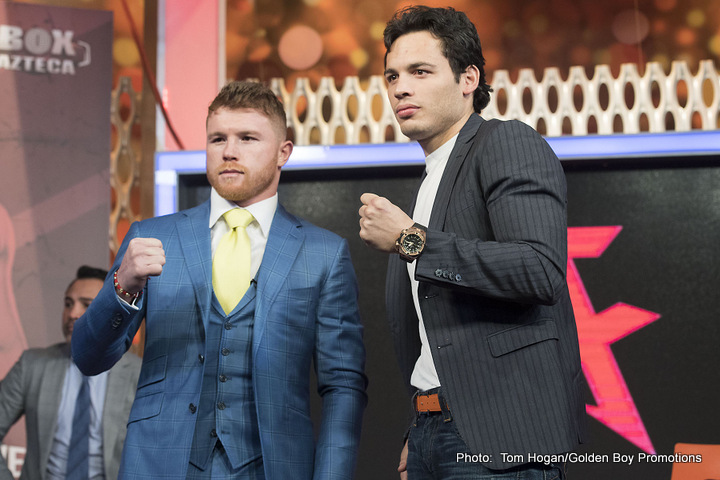 Image: Chavez Jr. towers over Canelo at Mexico City press tour