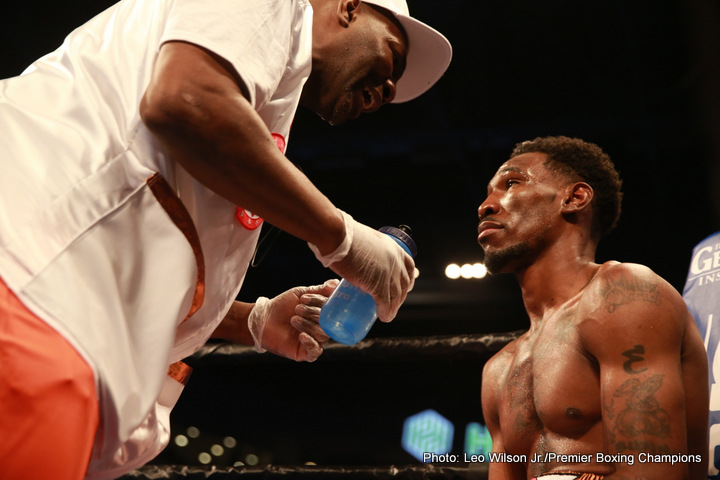 Image: Easter Jr. vs. Cruz brings in huge ratings on Bounce TV