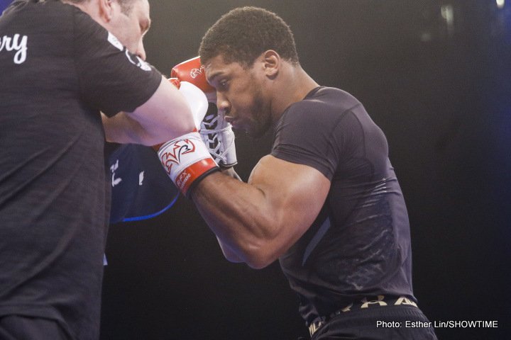 Image: Joshua says no respect for Klitschko