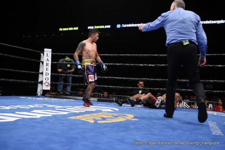 Image: David Benavidez Knocks Out Porky Medina - Results