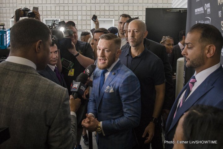 Image: McGregor on Mayweather wearing a schoolbag 'You can't even read'