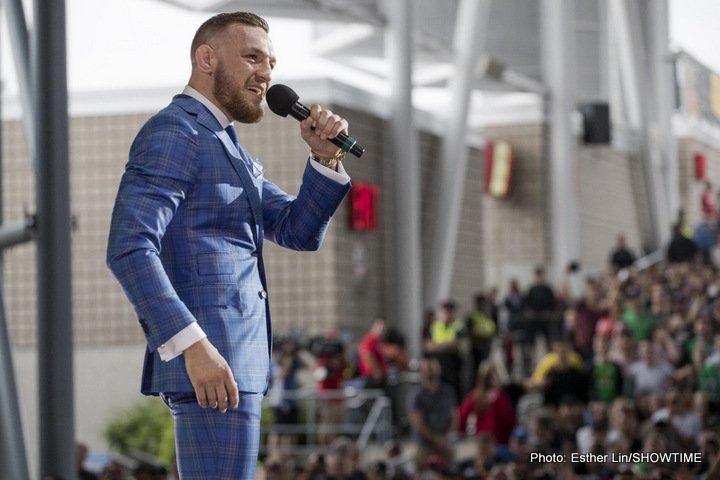 Image: McGregor on Mayweather wearing a schoolbag 'You can't even read'