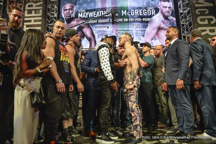 Image: Arum says Mayweather-McGregor not real fight