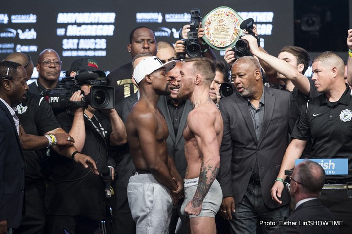 Image: Video: Floyd Mayweather Jr. vs. Conor McGregor - Official weights