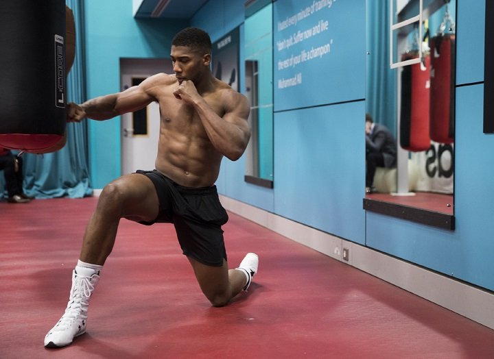 Image: Hearn expects Joshua to weigh 235-240 for Takam fight