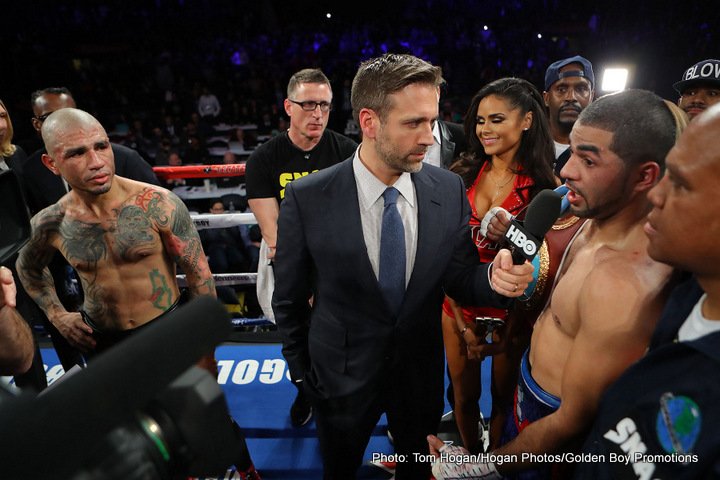 Miguel Cotto boxing photo