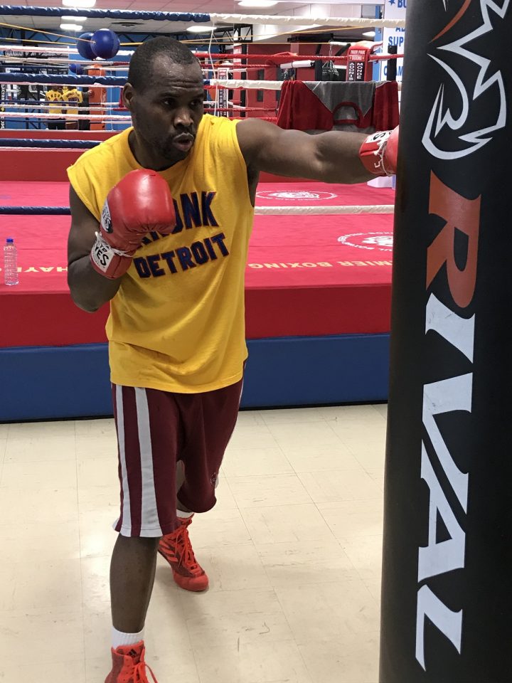 Adonis Stevenson boxing photo and news image