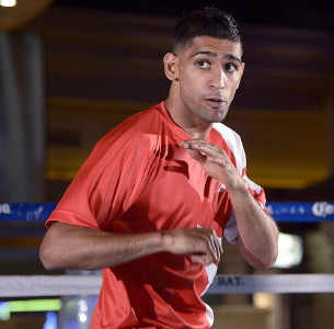Image: Steward: Khan will be too fast for Garcia