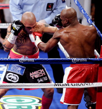 Image: Mayweather: I wanted to leave my fans with at least one toe-to-toe performance