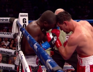 Image: Schaefer working on Guerrero-Mayweather fight