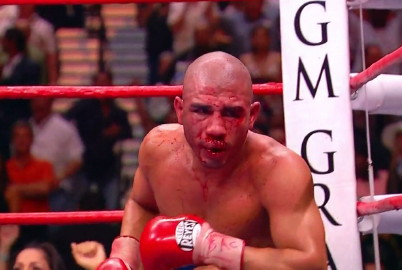 Image: Cotto-Margarito: Look for Miguel to take a knee to get out of the fight when the going gets tough