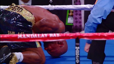 Khan vs. Judah boxing photo