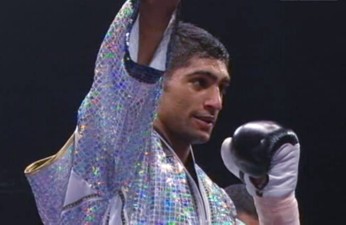 Image: De La Hoya thinks Khan can become the “Next great champion”