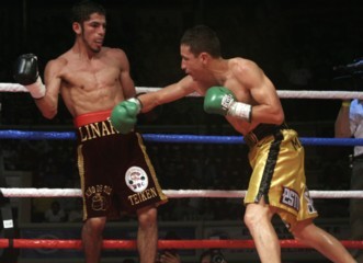Jorge Linares boxing photo