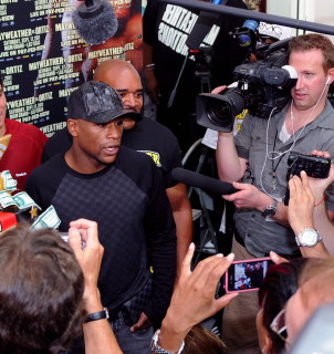 Image: Will Nevada renew Mayweather’s boxing license?
