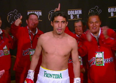 Image: Erik Morales in tough fight against Danny Garcia on 3/24