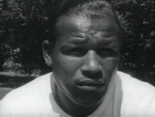 Sugar Ray Robinson boxing photo