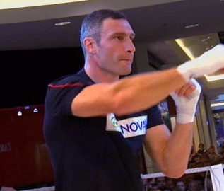 Klitschko Clinches His Way To Victory Over Peter - Boxing News 24