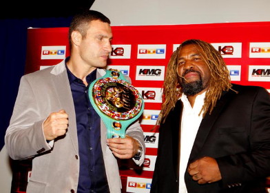 Image: Klitschko-Briggs: One of these Titans is going down on October 16th