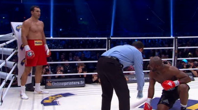 Image: Mormeck freezes under the pressure from Wladimir