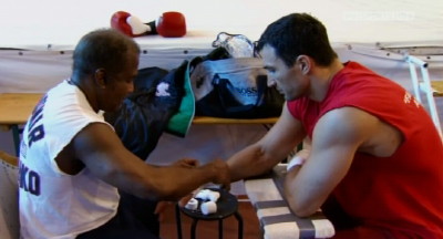 Image: Steward: Wladimir interested in fighting Tarver and Arreola in 2012