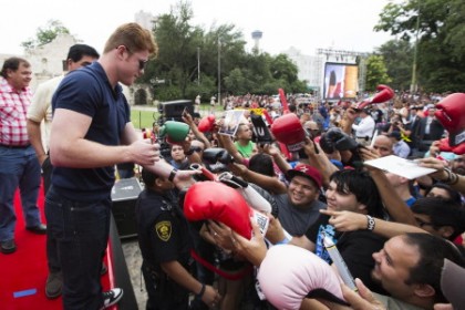 Canelo autographing