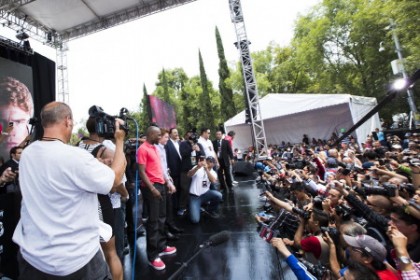 Press surrounding Mayweather and Canelo