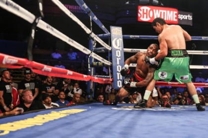 10-SHOBOX AUG 30-Love vs Medina-5010