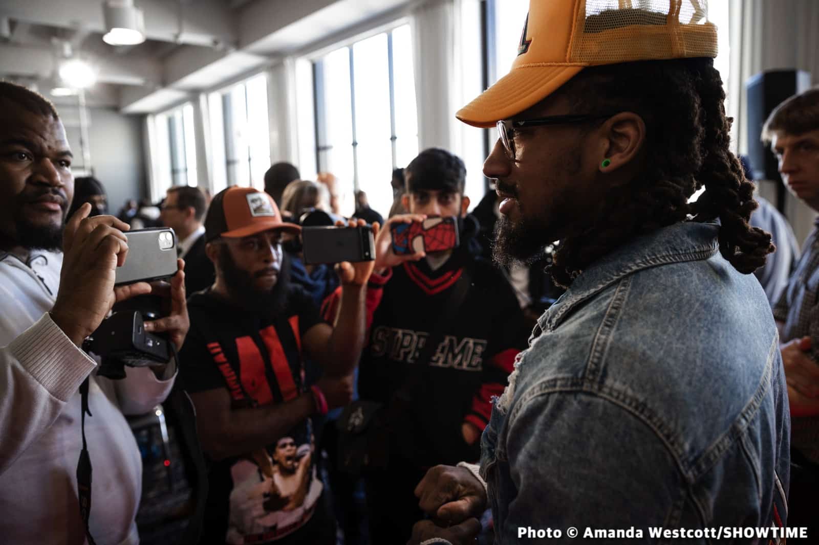Image: Demetrius Andrade scolds Canelo for avoiding the "real dogs"