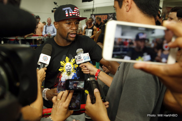 Floyd Mayweather Work Out for the Press