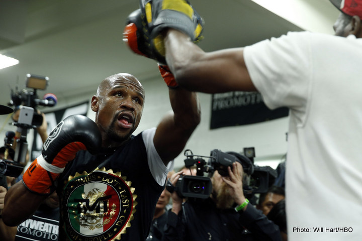 Floyd Mayweather Work Out for the Press