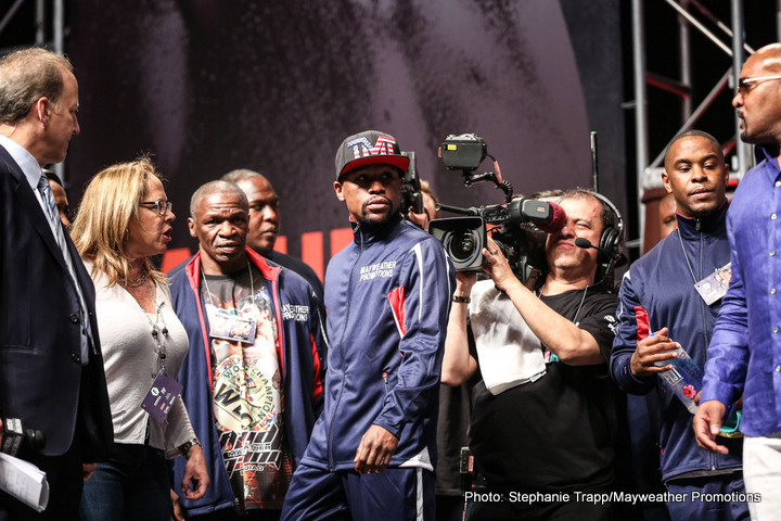 1-MAYPAC WEIGH IN-TRAPPFOTOS-3616