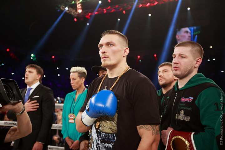 Image: Oleksandr Usyk battles Michael Hunter on Sat.
