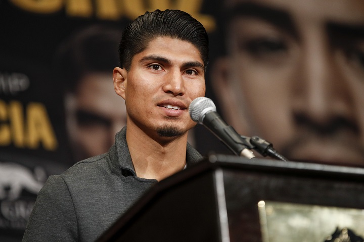 Image: Dejan Zlaticanin vs. Mikey Garcia on Sat.