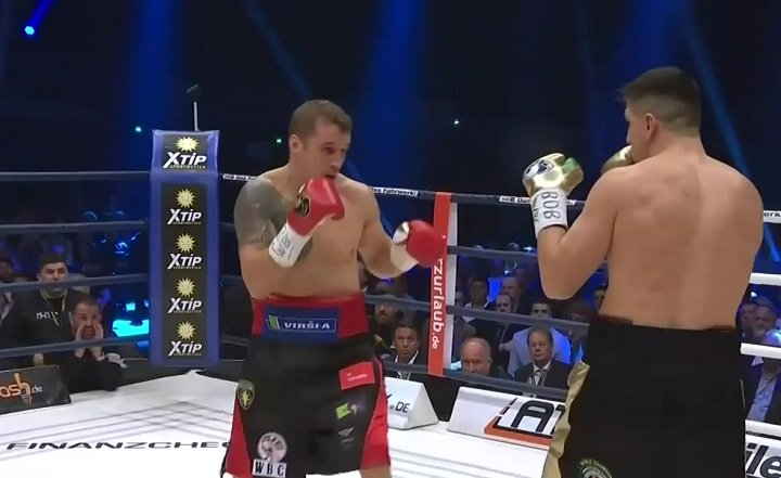 Image: Huck not retiring after loss to Briedis