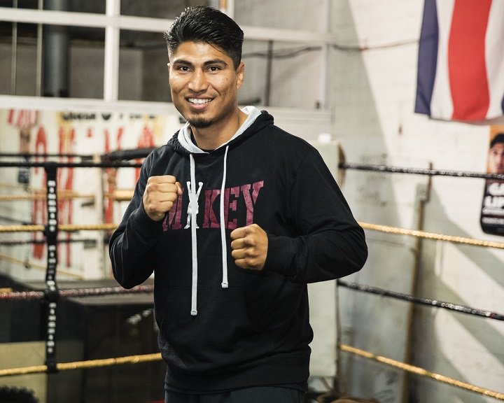 Image: Mikey Garcia vs. Sergey Lipinets preview & prediction