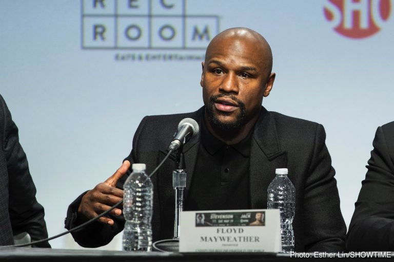 Image: Mayweather denies having a tooth knocked out by Maidana
