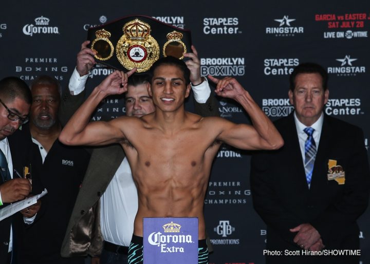 Image: Mikey Garcia vs. Robert Easter Jr. – Official weights