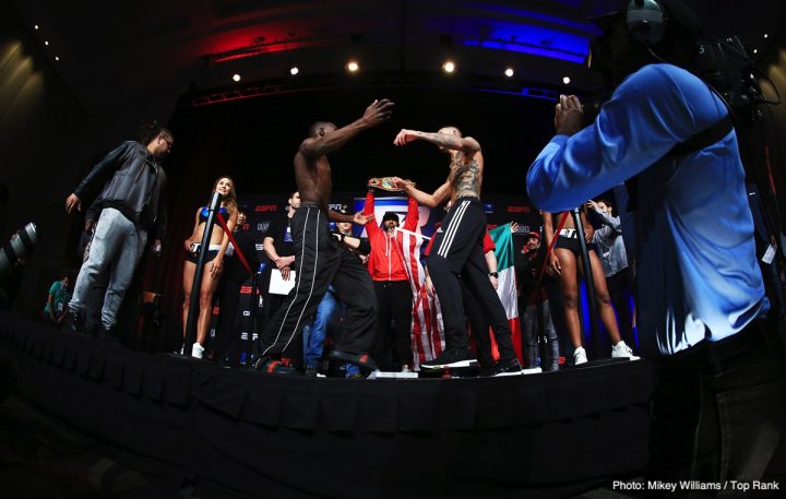 Image: Crawford-Benavidez Official Weigh-In Results