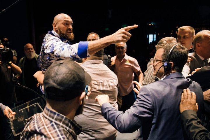 Image: Wilder, Fury brawl in Los Angeles at press conference