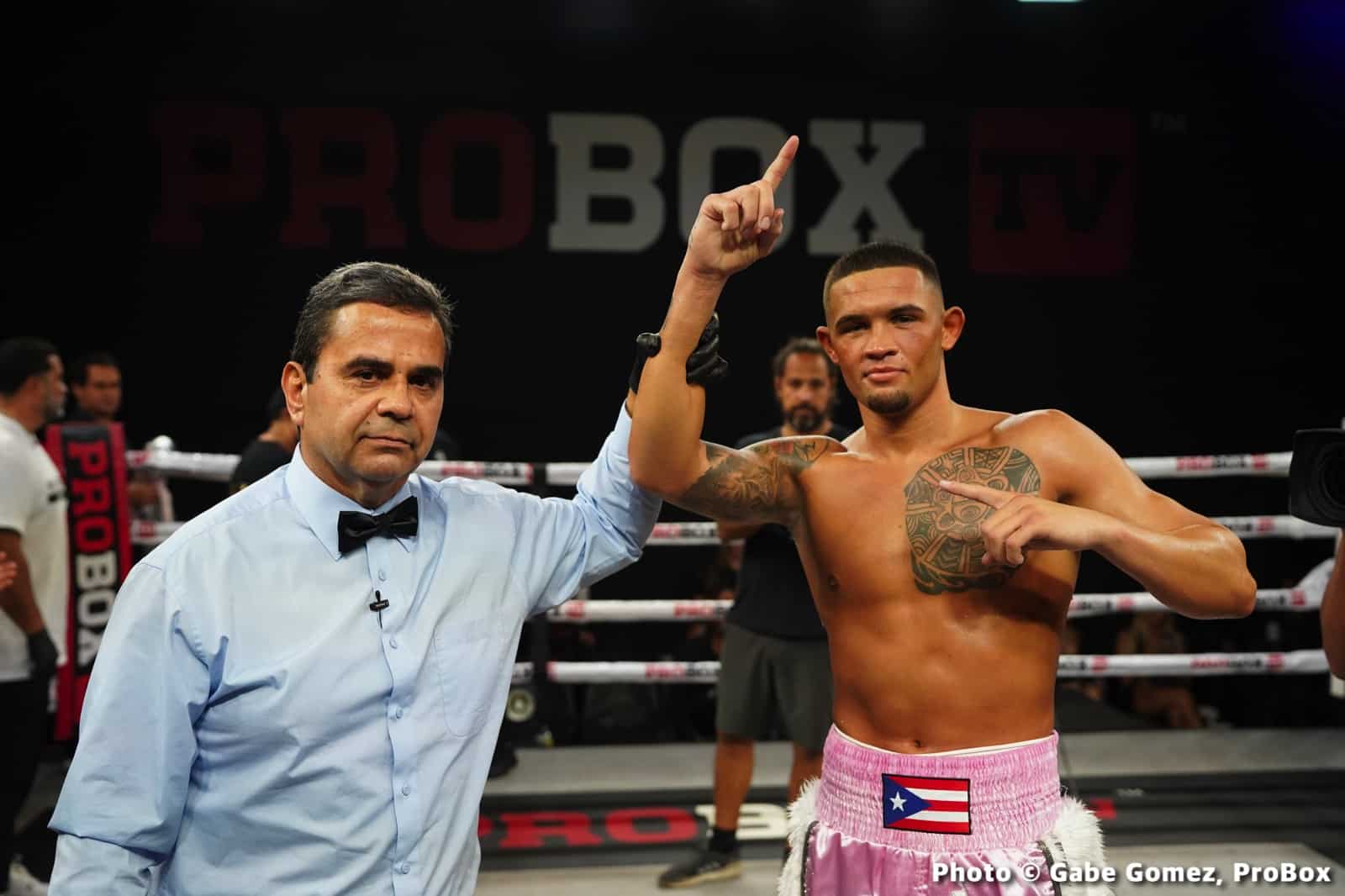 Image: Boxing Results: Brandon Glanton defeats Aguilar
