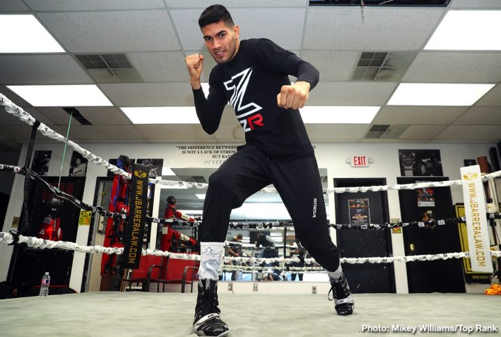 Gilberto Ramirez boxing photo and news image