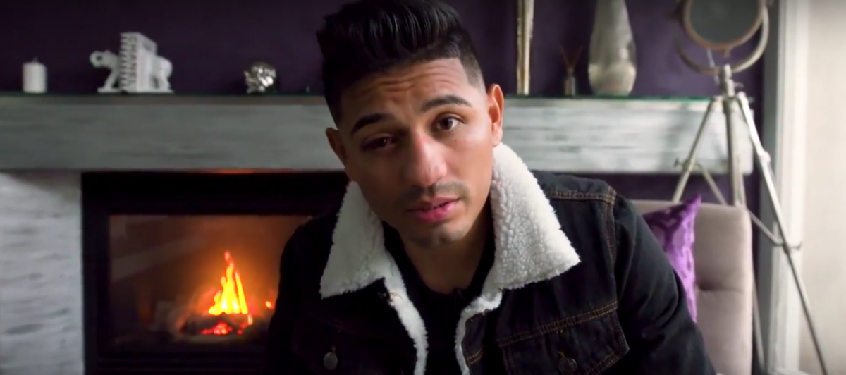 Image: Abner Mares becomes U.S. Citizen on June 24