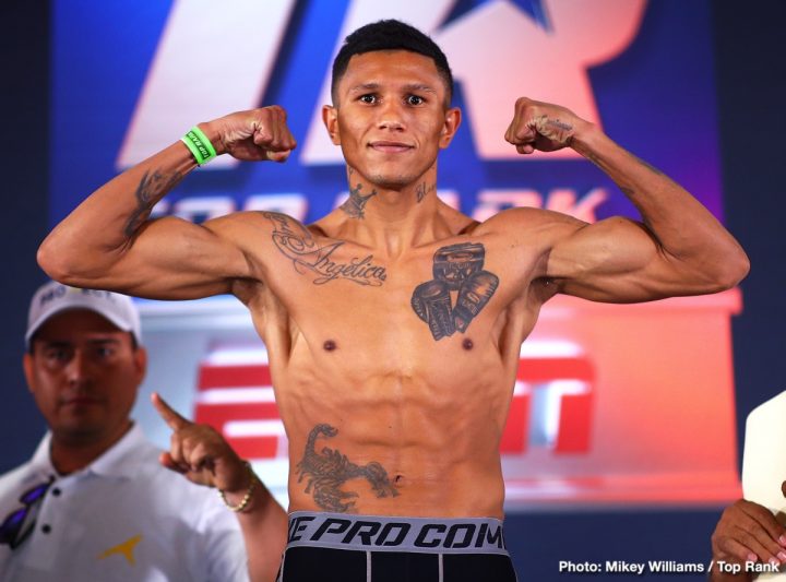 Image: Berchelt vs. Vargas and Navarrete vs. Dogboe - Official Weights