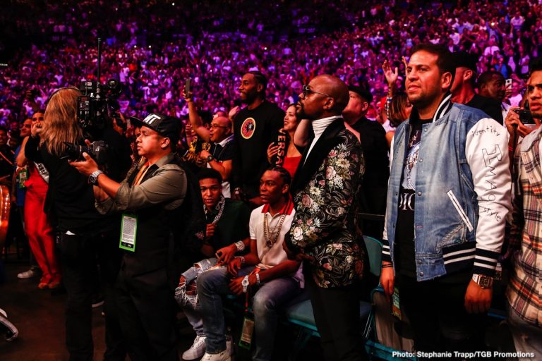 Image: Floyd Mayweather given BWAA 'Fighter of the Decade' award